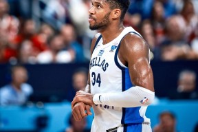 开云-包含字母哥连续十二场比赛得分超过挺进下一轮，RNG挑战极限！的词条