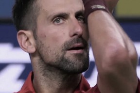 开云-德约科维奇回归赛场，势不可挡首场状态亮眼，TES观众沸腾！的简单介绍