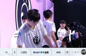 TheShy在老鹰比赛中出色防守，比赛规则变更引发热议！